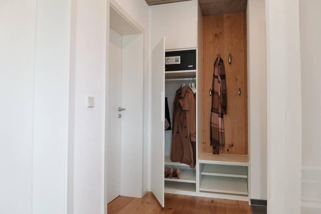 Moderne Ferienwohnung Rhenum Mit Wallbox Waldshut-Tiengen Buitenkant foto